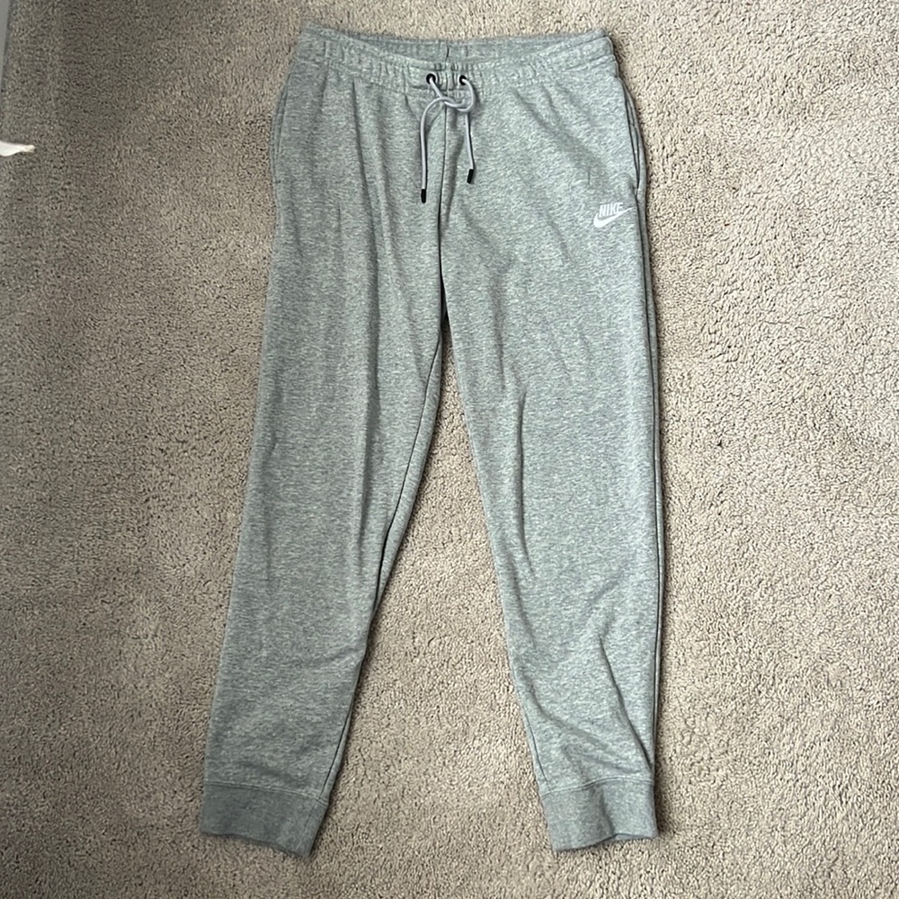 Nike sweatpants joggers